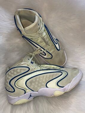 Air Jordan OG Women's Shoes Lime
Ice-White-Court Blue 133000-300 Sz
9 Yellow